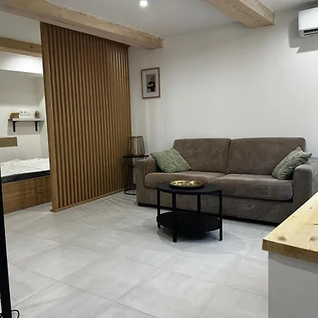 Appartement F2 Quartier Des Arts St Raphael Saint-Raphaël